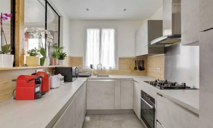 Strasbourg -Saint-Denis Apartment | Charming 100m² /hyper center/Montorgueil