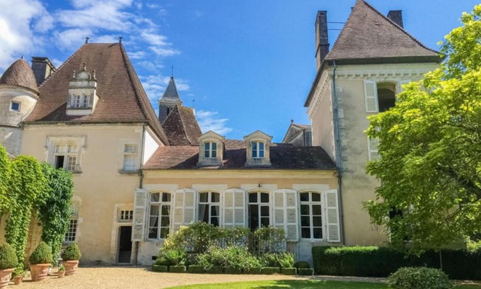 Celles House | Charming 14th Century Village Chateau with gardens and outdoor pool