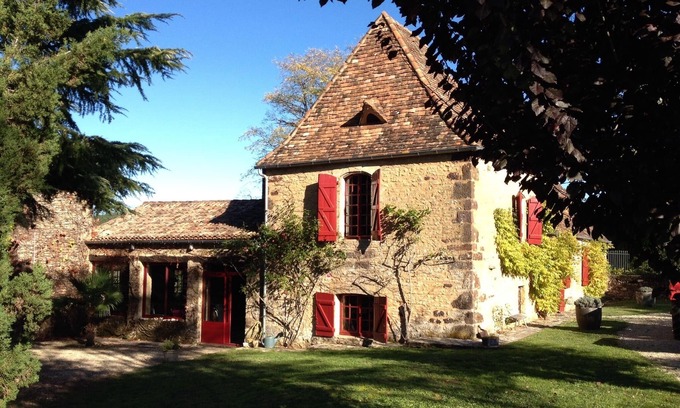 Urval House | Charming 17th century Périgord house with dovecote and swimming pool in Urval.