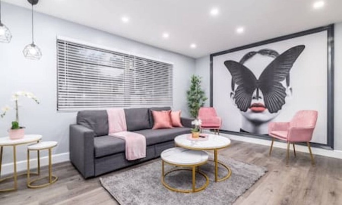 Downtown Hollywood Apartment | Charming 1BR Apt in Downtown Hollywood w/Amenities