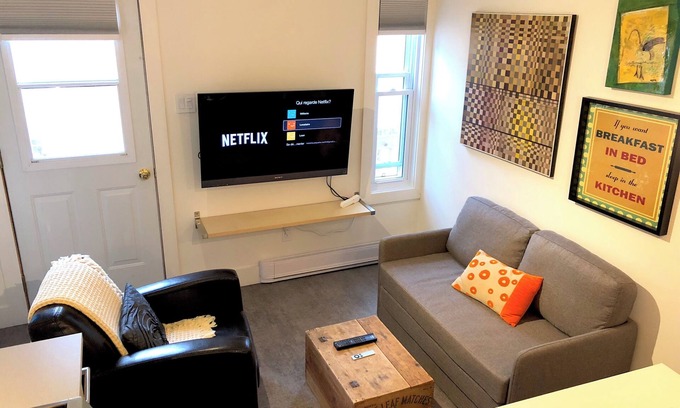 Villeray Apartment | Charming 2 1/2, Fully furnished, equipped, heated, lit and air-conditioned.