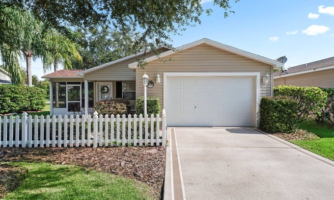 Wildwood Villa | Charming 2/2 Patio Villa in Ashland - Relax & Enjoy Prime Amenities Nearby!