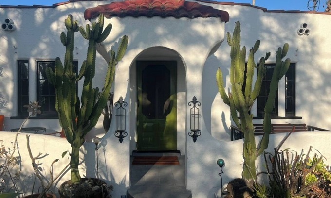 Cypress Park House | Charming 2 bed 2 bath -Zen Garden Sanctuary in the City