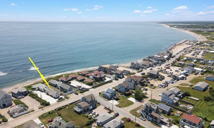 Matunuck Cottage | Charming 2-bedroom cottage in South Kingstown with WiFi, AC