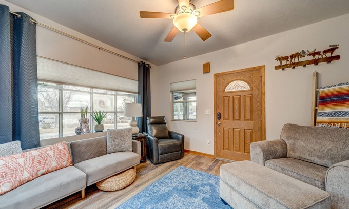 Coeur d'Alene House | Charming 2-bedroom bungalow in the heart of Coeur d'Alene with Hot Tub