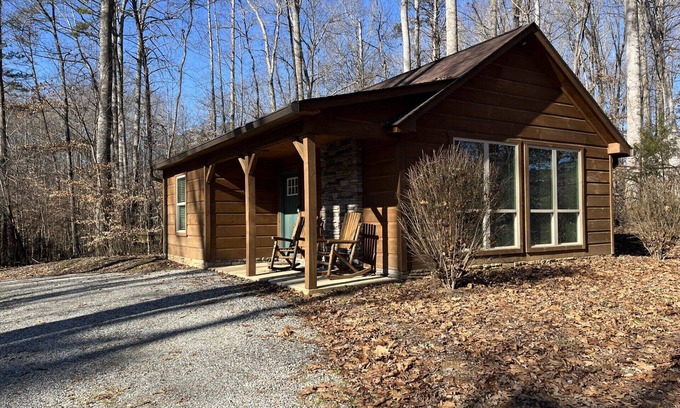 Winston - Salem Cabin | Charming 2-bedroom cabin with WiFi in brilliant Winston-Salem
