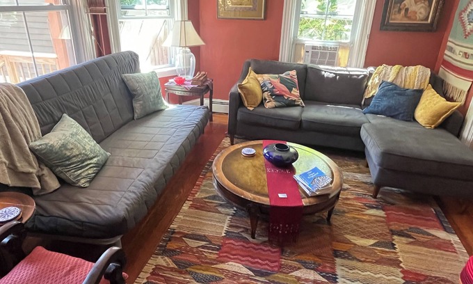 Fox Point Apartment | Charming 2-bedroom apartment near Brown/RISD