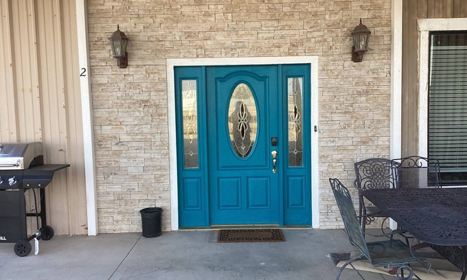 Hobbs House | Charming 2-bedroom building in Hobbs with WiFi and AC