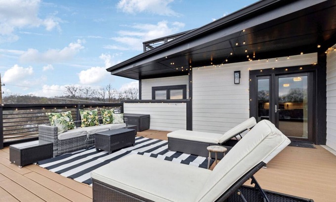 Nashville Condo | Charming 2-bedroom condo in enchanting Nashville minutes from Broadway