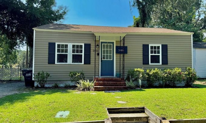 Beaufort Cottage | Charming 2-bedroom cottage with WiFi and AC in enchanting Beaufort