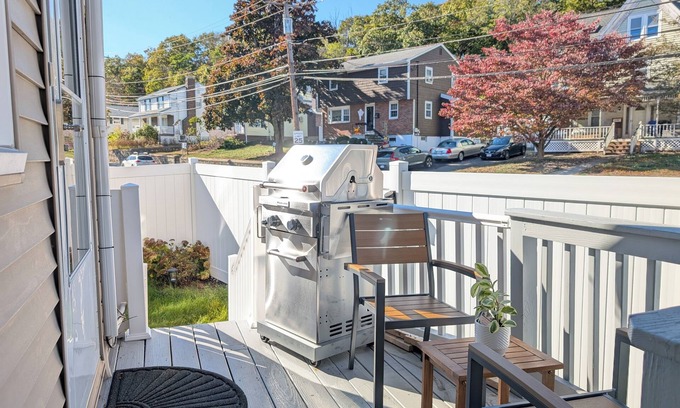 Malden House | Charming 2-bedroom house with WiFi, AC in enjoyable Malden