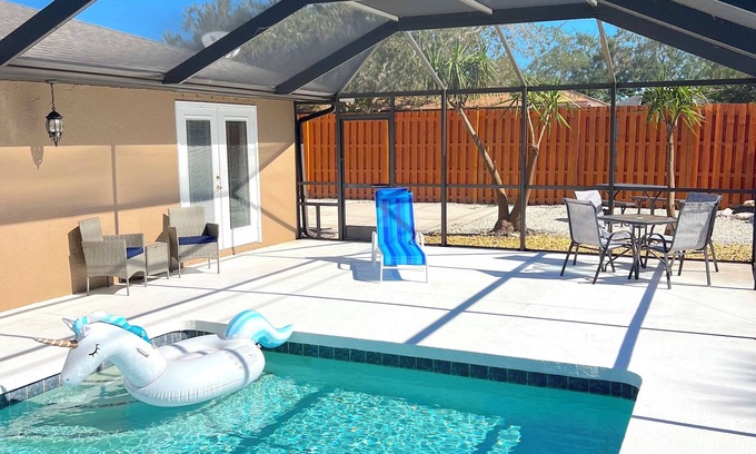 Venice East House | Charming 2-bedroom house in beautiful Venice East