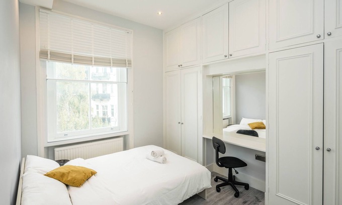 South Kensington Apartment | Charming 2 bedroom/Kensington/Chelsea/Harrods
