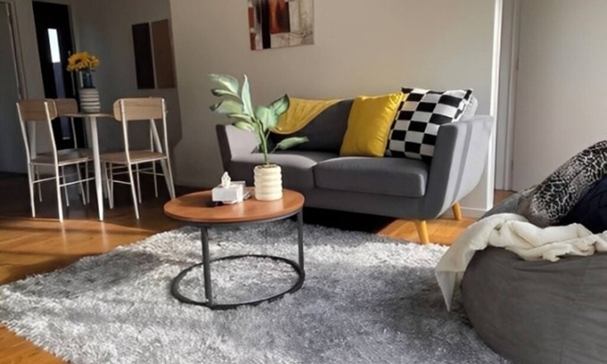 Addington Apartment | Charming 2-bedroom apartment in welcoming Christchurch with AC