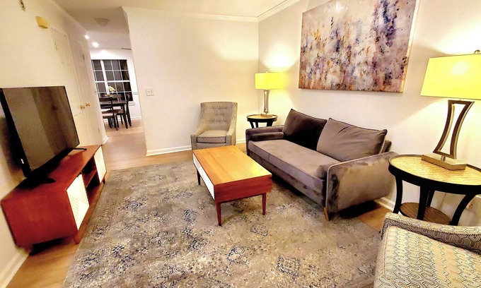 West Ashley House | Charming 2-bedroom townhome next to Greenway, Convenient and Close to Everything