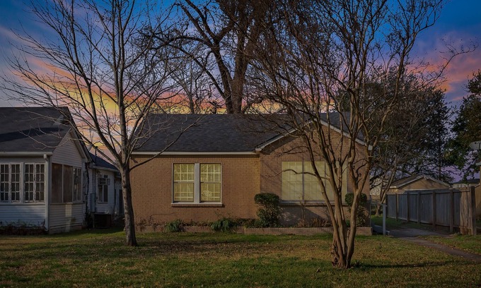 Bossier City House | Charming 2 Bedroom in the Heart of Bossier City!