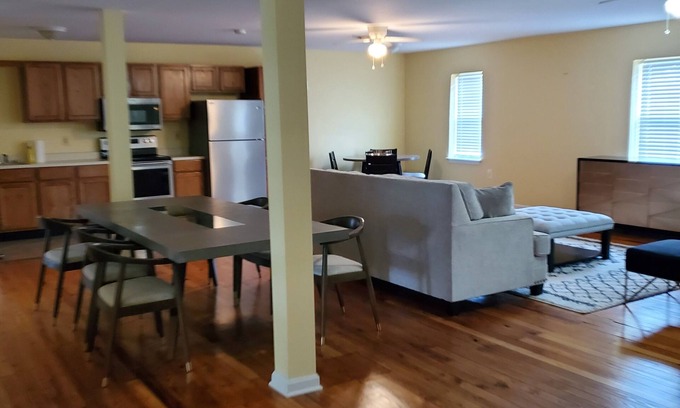 Charles Town Apartment | Charming 2-bedroom 2nd floor apartment with WiFi, AC in lovely Charles Town