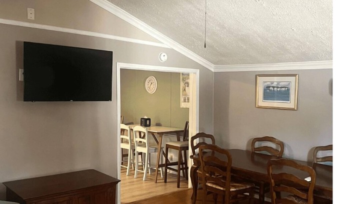 Chocowinity House | Charming 2-bedroom house with full access to Cotton Patch Landing Marina!