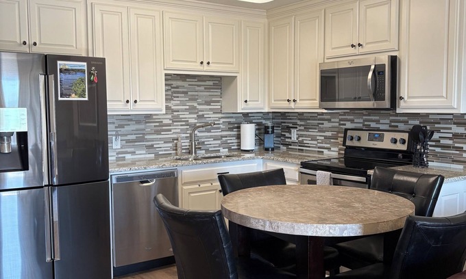Mid America Apartment | Charming 2-bedroom pet-friendly apartment in beautiful Hot Springs with WiFi, AC