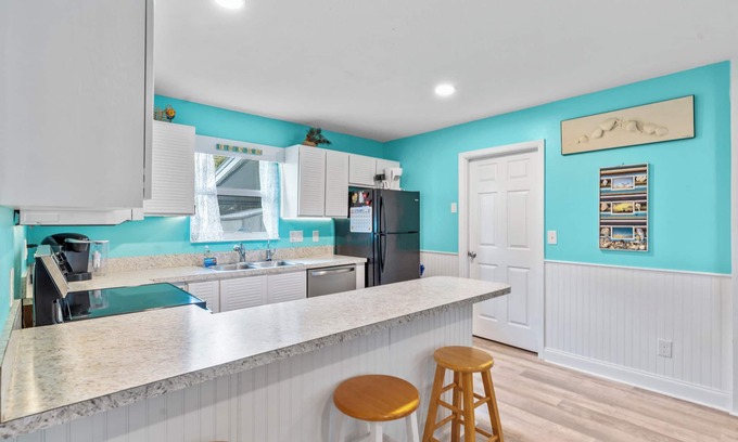 Jensen Beach House | Charming 2-bedroom house with AC, WiFi in lovely Jensen Beach