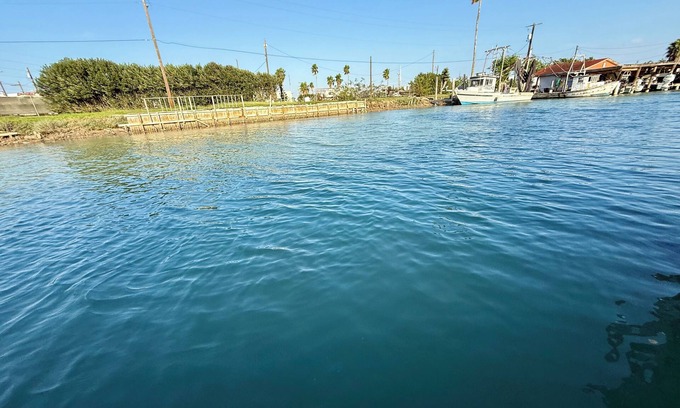 Port Isabel Cottage | Charming 2-bedroom cottage with AC, WiFi in Port Isabel- Casita de Nina