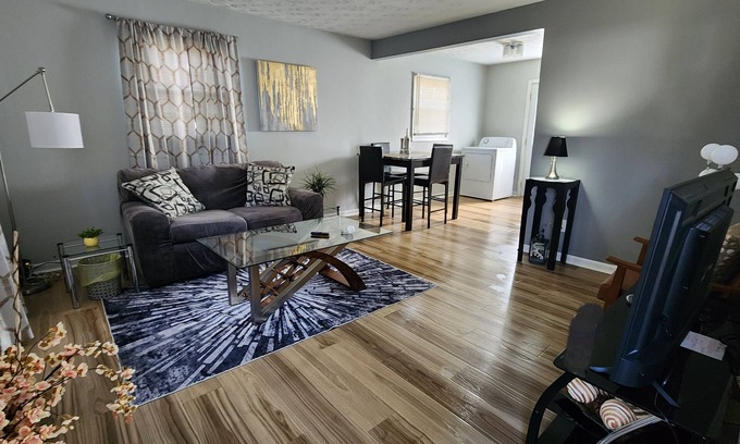 Scottown House | Charming 2-bedroom townhome in delightful Proctorville with AC, WiFi