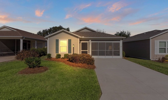 Wildwood House | ⛳️☀️Charming 2-bedroom house with Golf Cart in The Villages!🏌️‍♂️🦩