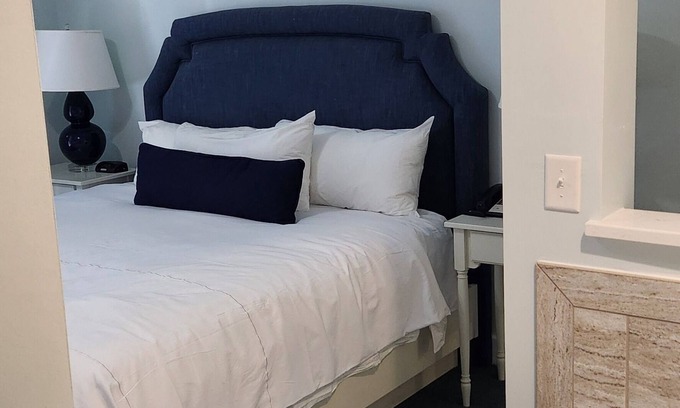 Lackey Condo | Charming 2-bedroom condo in quaint Williamsburg with fitness room, WiFi