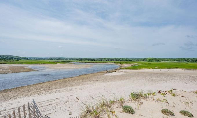 East Sandwich Cottage | Charming 2 story cottage is located in exclusive Cape Shore Village overlooking Scorton Creek