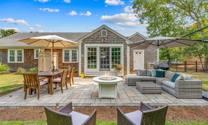 Harwich House | "Charming 2BR Cape Getaway with Spacious Private Backyard" Fire Pit in a Quiet Neighborhood