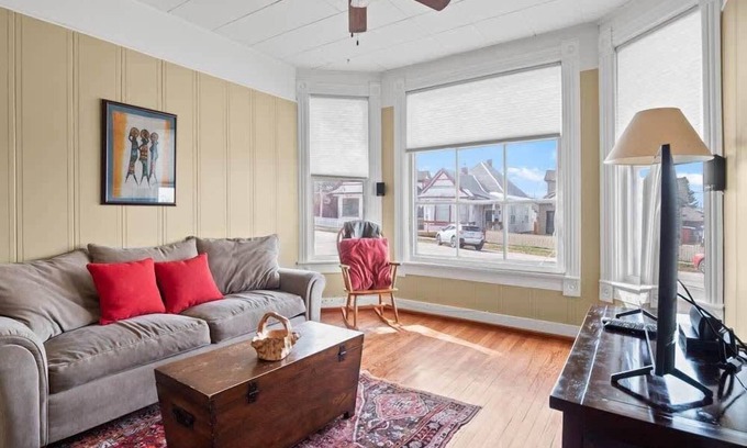 Leadville North House | Charming 2BR - Mountain Views, Walk to Main St