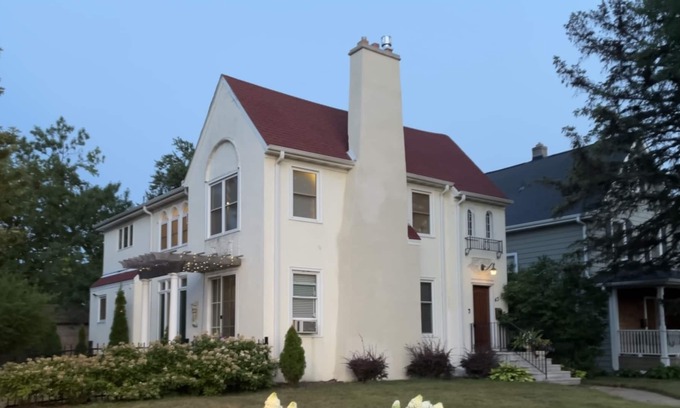 Kingfield House | Charming 2nd floor duplex in the City of Lakes
