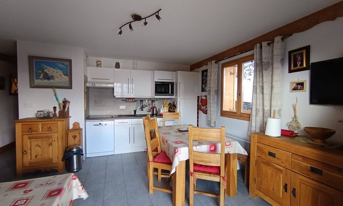 Montgenevre Apartment | Charming 3* Apartment, 6 Guests, Terrace & Garden, South-Facing, Pet-Friendly, Near Slopes
