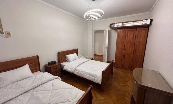 Zamalek Apartment | Charming 3-bedroom apartment with WiFi and AC in lovely Cairo Governorate