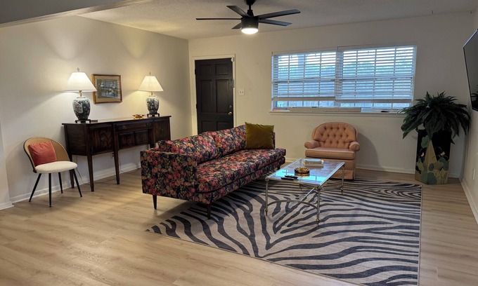 North Little Rock House | Charming 3-bedroom home with AC, WiFi in North Little Rock near the Old Mill