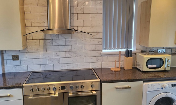 Manchester House | Charming 3-bed House in Blackley Manchester