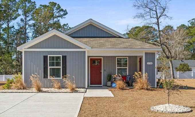 Ocean Isle Beach House | Charming 3-bedroom house in Ocean Isle Beach-Whispering Pine Getaway