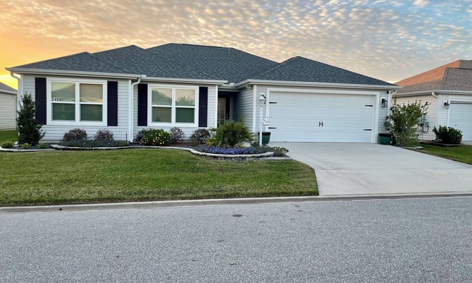 Wildwood House | Charming 3-bedroom cottage house in The Villages