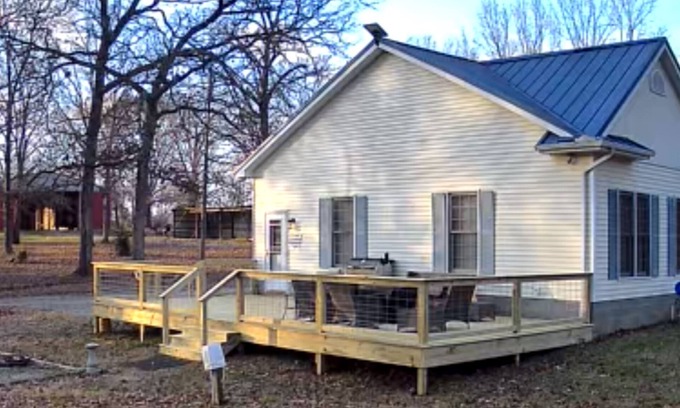 Saline County Other | Charming 3-bedroom farmhouse with WiFi, Heat AC in wonderful Stonefort Illinois.