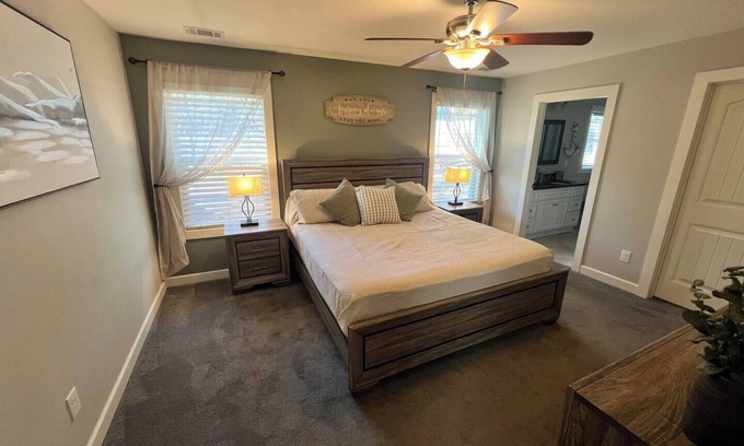 Greenville - Spartanburg House | Charming 3-bedroom house on private lot in Greenville