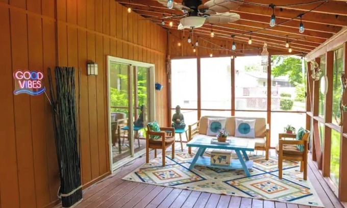 Paw Creek House | Charming 3-bedroom house in delightful Charlotte