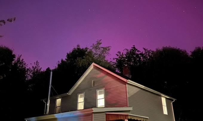 Lincoln Park House | Charming 3 bedroom home with hot tub, wood burning stove, large yard in Kingston