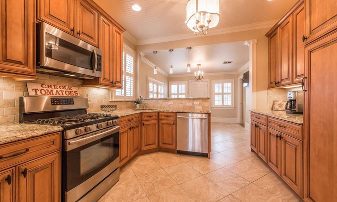Arabi House | Charming 3-bedroom home: 5 miles to French Quarter