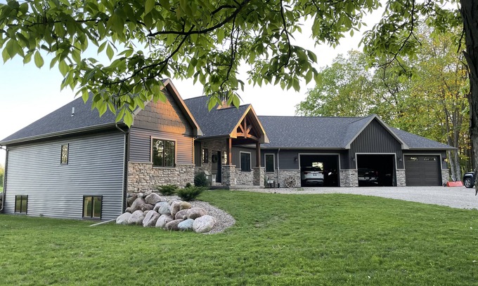 Fremont House | Charming 3 bedroom home in rural Fremont, only miles from the Wolf River!