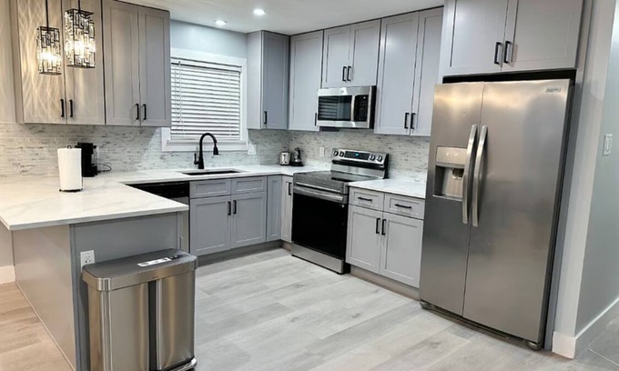 Watauga House | Charming 3-Bedroom Home - Near Hospitals - Keller ISD - Parking Garage