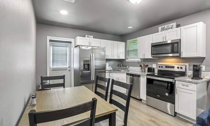 Brusly House | Charming 3-bedroom house with WiFi and AC in wonderful Brusly