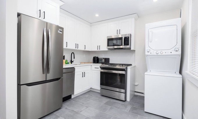 Clark House | Charming 3-bedroom house in Clark with AC and WiFi and washing and Dryer.