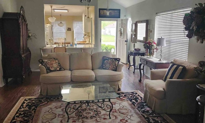 Malbis House | Charming 3-bedroom house in enjoyable Daphne Alabama