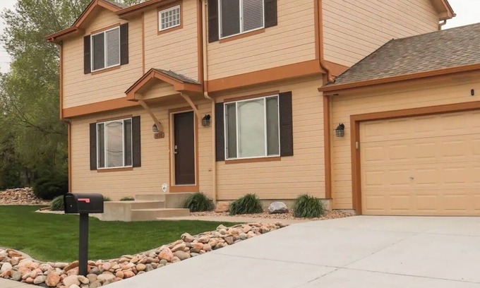 Berkley House | Charming 3-bedroom house with AC and WiFi in wonderful Denver