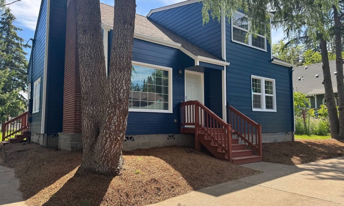 Eugene House | Charming 3-bedroom house in wonderful Eugene close to Campus
